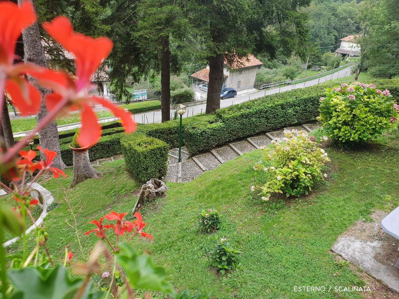 Villa Pinetina B&B Lasnigo 외부 사진